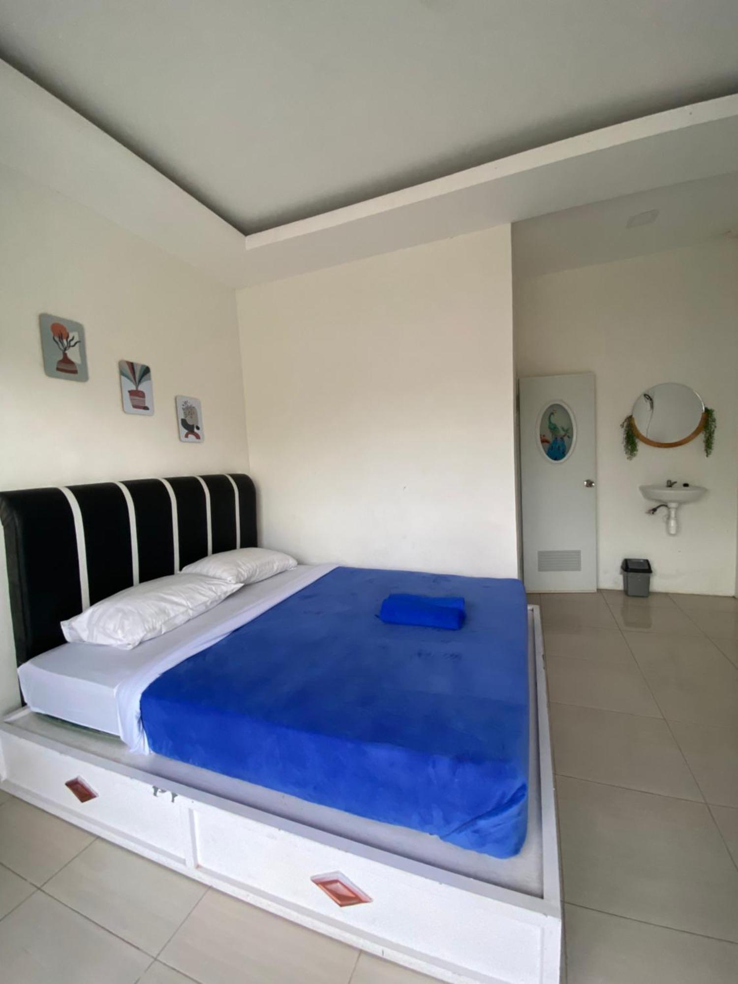 Robiu Bed & Breakfast Banyuwangi  Exterior photo