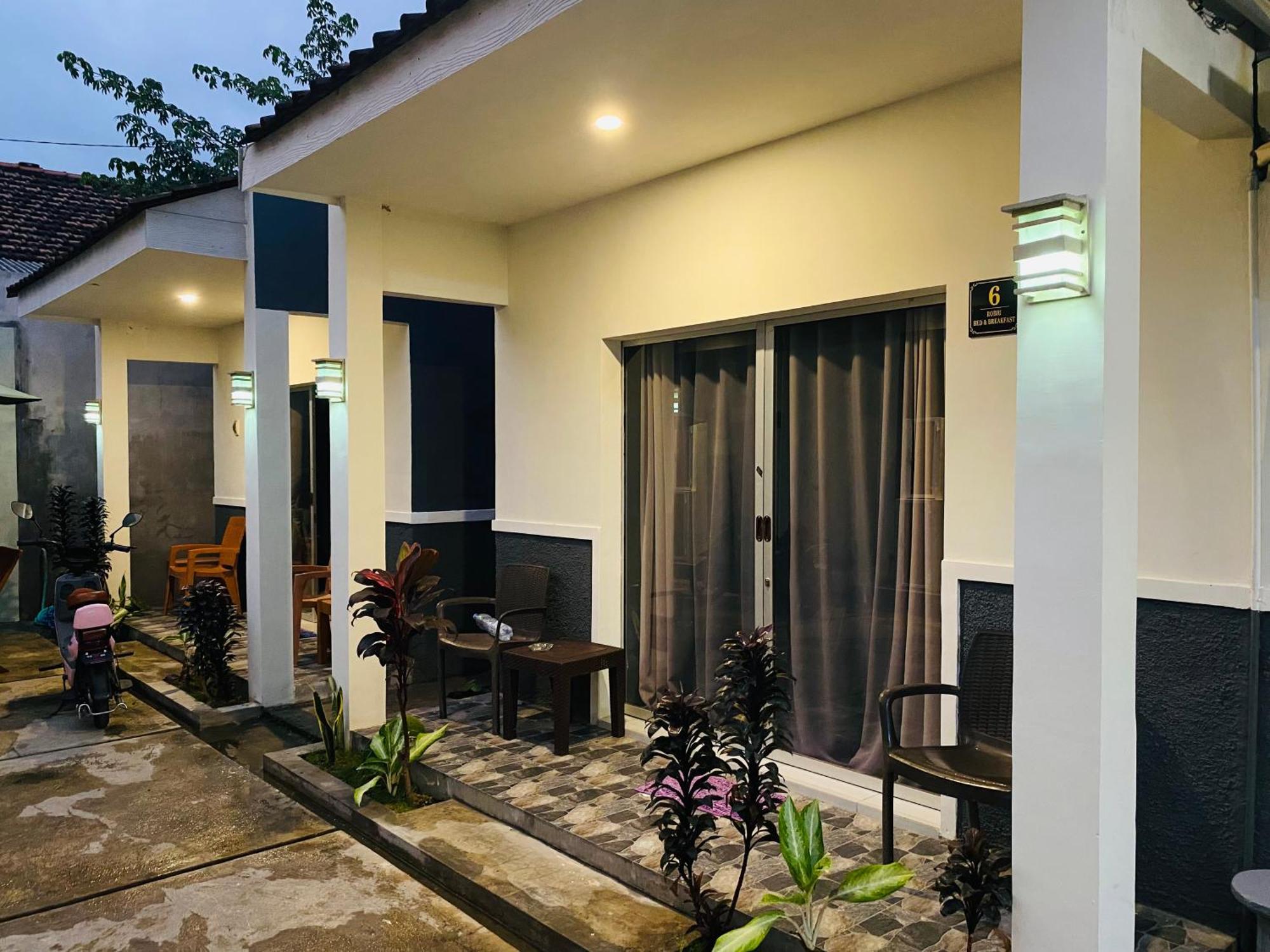 Robiu Bed & Breakfast Banyuwangi  Exterior photo