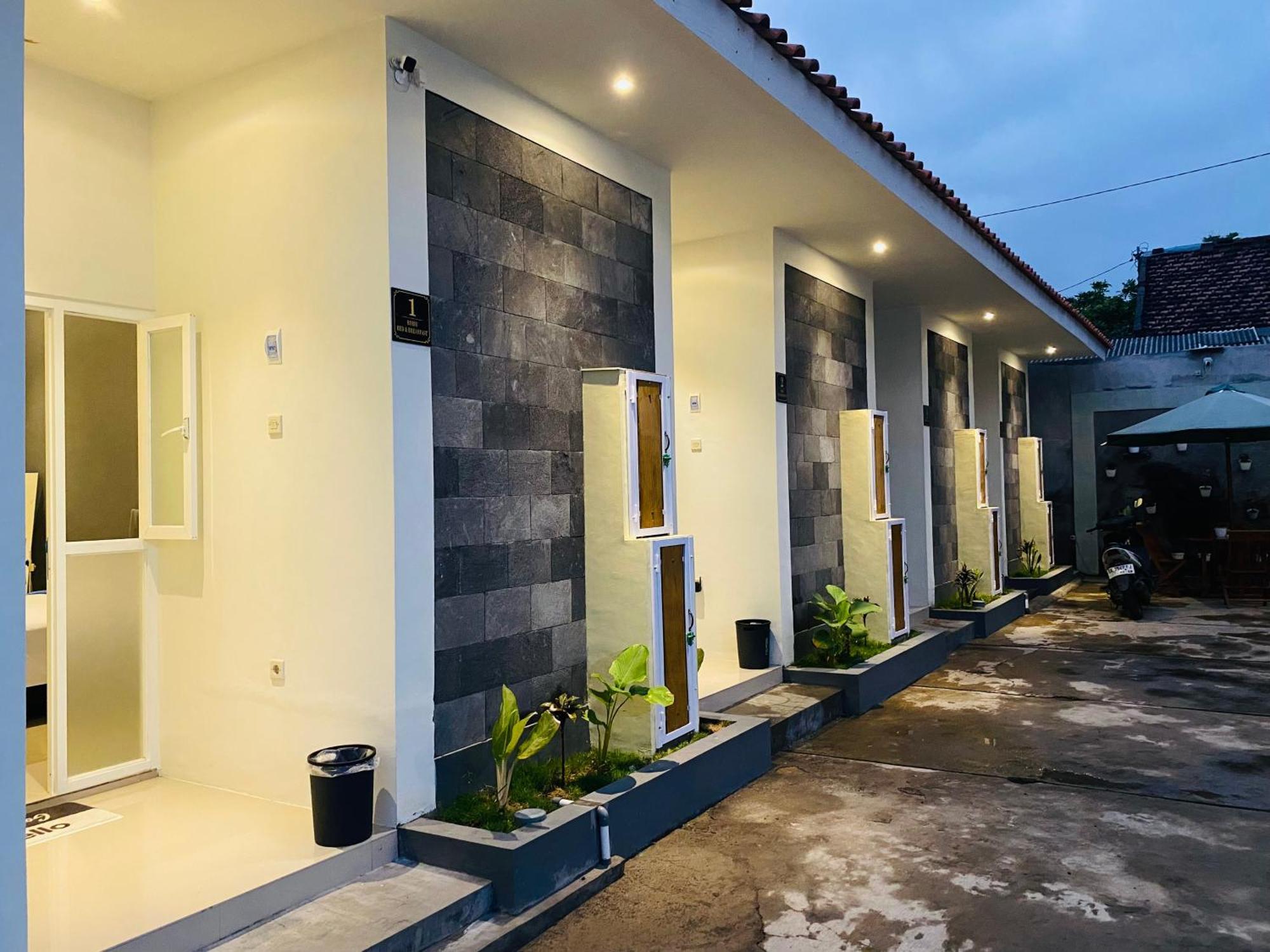Robiu Bed & Breakfast Banyuwangi  Exterior photo