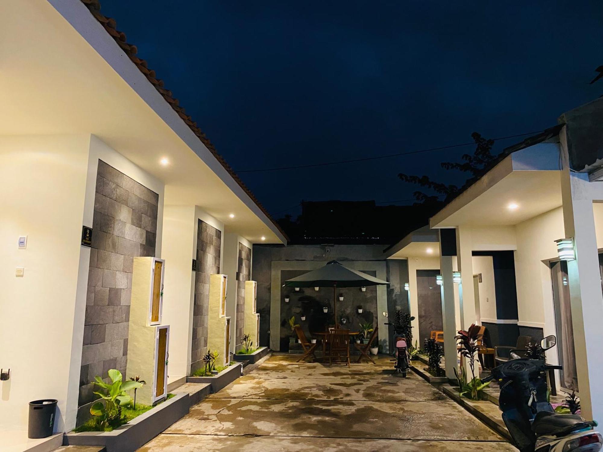 Robiu Bed & Breakfast Banyuwangi  Exterior photo